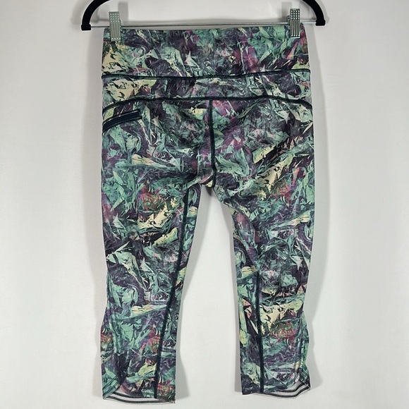 Lululemon Run: Inspire Crop II *All Full-On Luxtreme - Picture 12 of 14